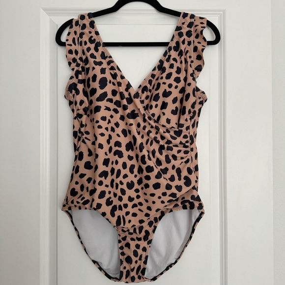 Women’s brown leopard print ruffle one piece swimsuit size Large 10 12 - Picture 1 of 4